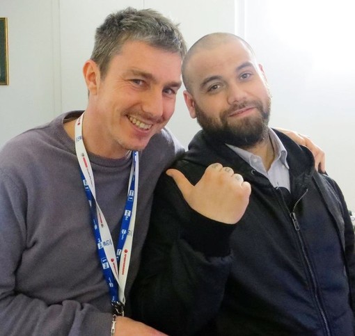 Oggi alle 11.45 su Radio Onda Ligure Zibba, questa sera tra i protagonisti del Festival 'Su La Testa'