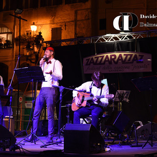 Sanremo: grande successo per la seconda serata di Zazzarazzaz, il festival della canzone jazzata Sanremo: grande successo per la seconda serata di Zazzarazzaz, il festival della canzone jazzata