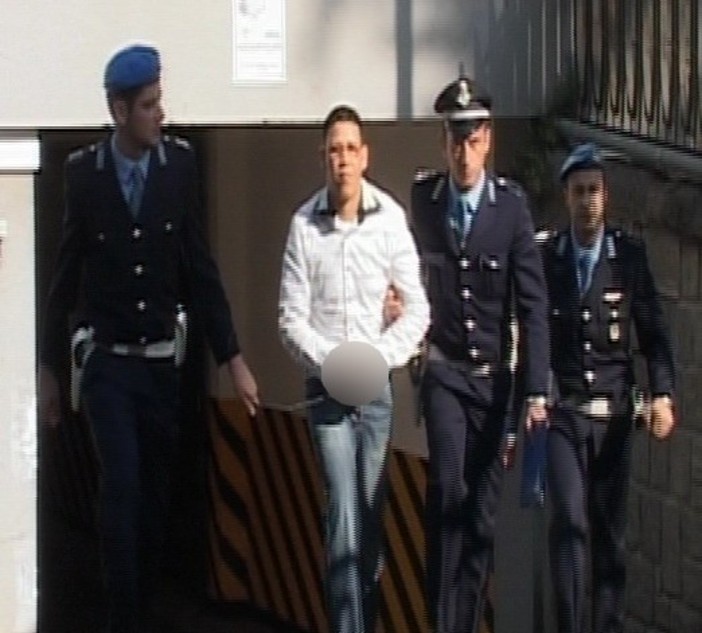 Zied Baghouri all'arrivo oggi in Tribunale