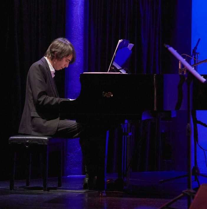Sanremo: il giovane pianista Zeno De Marco omaggia il Maestro Paganelli al settimo Concerto di San Romolo