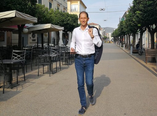 Diano Marina, prime proiezioni: in testa Cristiano Za Garibaldi con oltre il 47 per cento Diano Marina, prime proiezioni: in testa Cristiano Za Garibaldi con oltre il 47 per cento