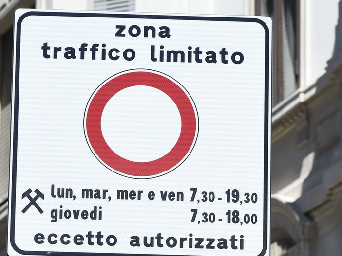 Sanremo: addio alla ZTL ‘fai da te’, in arrivo le telecamere con lettura targhe in via Matteotti, corso Garibaldi, piazza San Siro e piazza Bresca