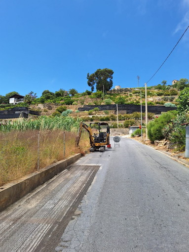Bordighera: al via lavori di rifacimento dell’asfalto in via Cornice dei due Golfi Bordighera: al via lavori di rifacimento dell’asfalto in via Cornice dei due Golfi
