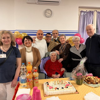 Sanremo: festa per il 103esimo compleanno della nonnina Agata al Piccolo Cottolengo (foto)