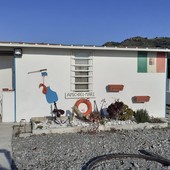 Vallecrosia al Mare, l'associazione Pescatori Amici del Mare dona un defibrillatore alla comunità Vallecrosia al Mare, l'associazione Pescatori Amici del Mare dona un defibrillatore alla comunità