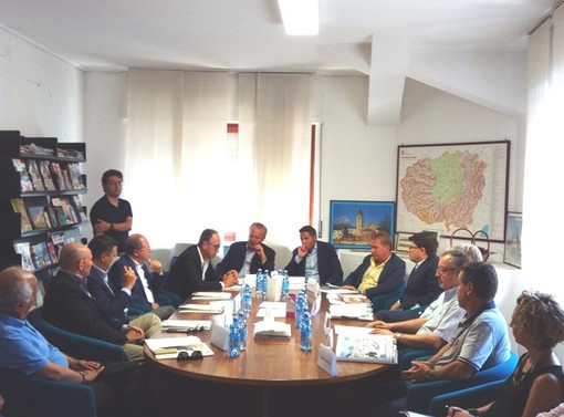 Firmato l'accordo di promozione congiunta dei territorio cuneese e sanremese Firmato l'accordo di promozione congiunta dei territorio cuneese e sanremese