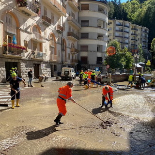 Le voci da Limone Piemonte il giorno dopo la disastrosa alluvione che ha colpito le valli Vermenagna e Roja Le voci da Limone Piemonte il giorno dopo la disastrosa alluvione che ha colpito le valli Vermenagna e Roja