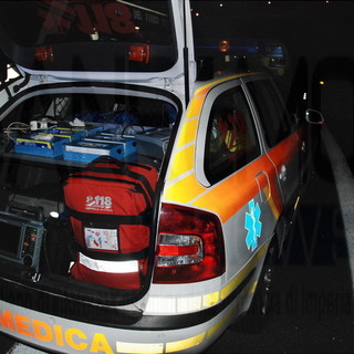 Scontro tra scooter a Sanremo: entrambi i feriti in rianimazione, amputato un piede a uno dei due