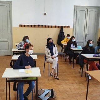 il ministro Azzolina in classe all'apertura dell'anno scolastico il ministro Azzolina in classe all'apertura dell'anno scolastico