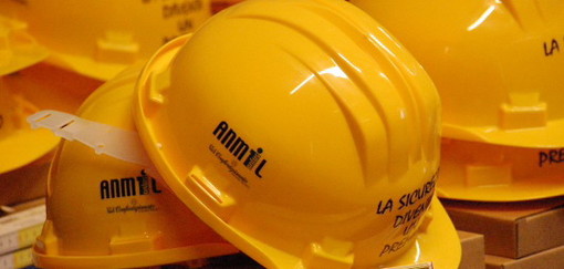 Ecco il resoconto del progetto di sostegno psicologico ‘Giorgio… siamo tutti noi’ realizzato dall’Anmil di Imperia nell’anno 2016 Ecco il resoconto del progetto di sostegno psicologico ‘Giorgio… siamo tutti noi’ realizzato dall’Anmil di Imperia nell’anno 2016