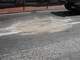 Ventimiglia: lavori di asfaltatura stradale in via Cavour, ripristinate diverse voragini