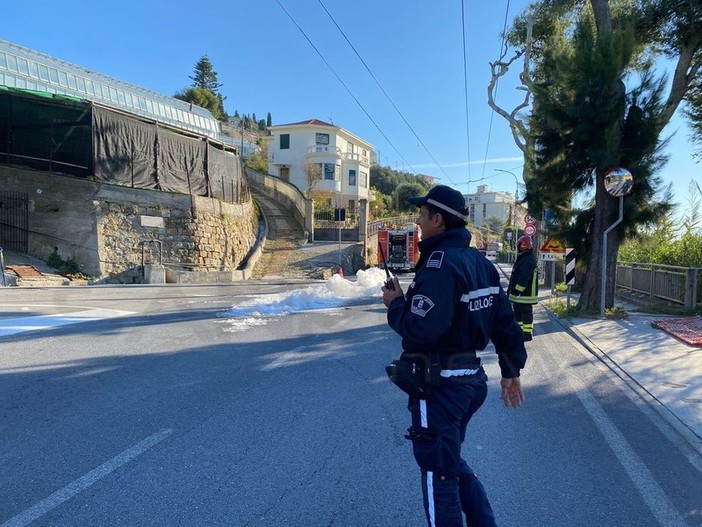 Sanremo, riaperto il tratto di Aurelia chiuso stamattina per una fuga di gas Sanremo, riaperto il tratto di Aurelia chiuso stamattina per una fuga di gas