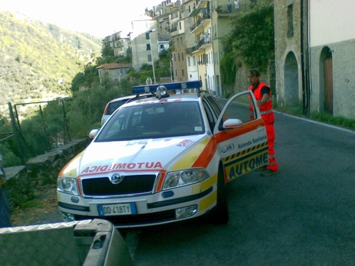 Con la bici in un torrente: ferita 23 enne in zona Barcadello a Diano Castello Con la bici in un torrente: ferita 23 enne in zona Barcadello a Diano Castello