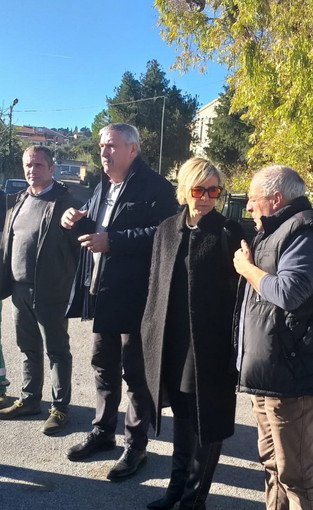 Tradizionale scambio di auguri natalizi stamane presso la sede dell'Ata a Diano Castello