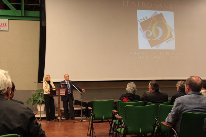 Sanremo: oggi l'Ariston festeggia i suoi primi 50 anni, Walter Vacchino "Non abbiamo preparato torte con le candeline ma abbiamo donato valori ed eventi alla città"