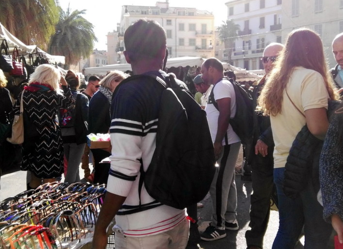 Sanremo: abusivismo commerciale, Alessandro Condò "Una delle tante questioni irrisolte della nostra città"