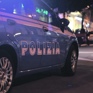 Sanremo: picchia una donna fuori da un bar di via Martiri, 27enne arrestato dalla Polizia