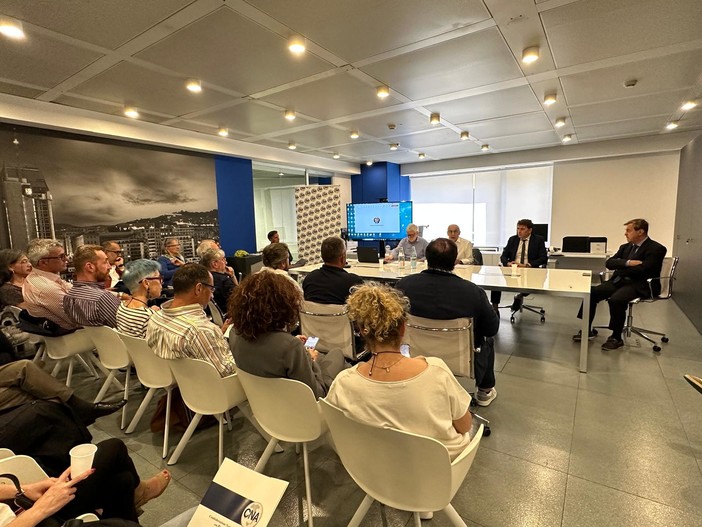 Assemblea regionale per Cna Liguria con un gradito ospite: al confronto e approvazione del bilancio, oltre ai presidenti e direttori territoriali, ha partecipato il vicepresidente nazionale Petri Assemblea regionale per Cna Liguria con un gradito ospite: al confronto e approvazione del bilancio, oltre ai presidenti e direttori territoriali, ha partecipato il vicepresidente nazionale Petri