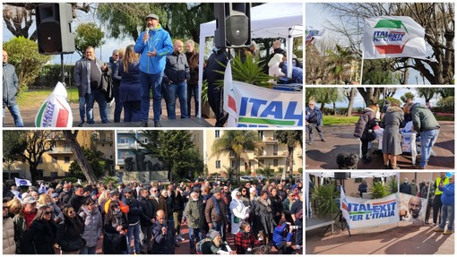Imperia, Gianluigi Paragone (Italexit) a gamba tesa su Scajola: "Mandiamolo a casa" (Foto e Video) Imperia, Gianluigi Paragone (Italexit) a gamba tesa su Scajola: "Mandiamolo a casa" (Foto e Video)