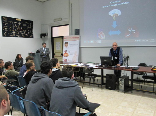 Imperia: donazione organi, l'AIDO ha svolto un incontro formativo nella scuola media superiore Ipsia Imperia: donazione organi, l'AIDO ha svolto un incontro formativo nella scuola media superiore Ipsia