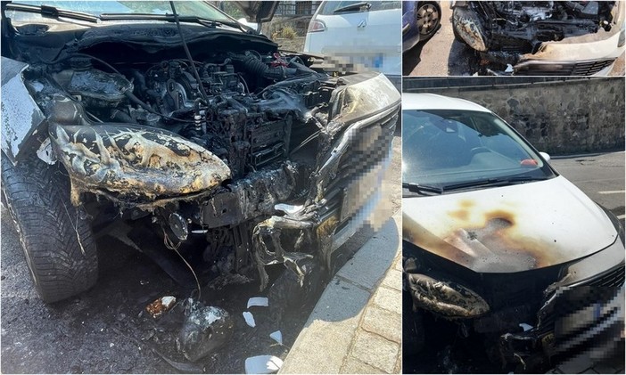 Vallecrosia, auto parcheggiata distrutta dalle fiamme (Foto)