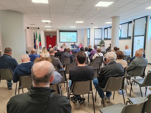 Vallecrosia alta e quartiere Garibbe, incontri con i residenti la prossima settimana sulle modalità della nuova raccolta differenziata