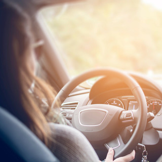 Auto e risparmio: i consigli utili per ridurre le spese di viaggio