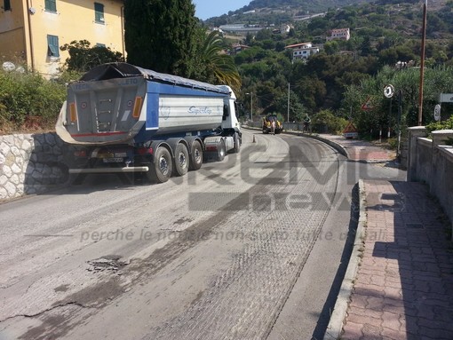 Sanremo: serie di divieti nelle prossime notti, lavori di asfaltatura in via Borea e dell'Aimeri in via Marsaglia Sanremo: serie di divieti nelle prossime notti, lavori di asfaltatura in via Borea e dell'Aimeri in via Marsaglia