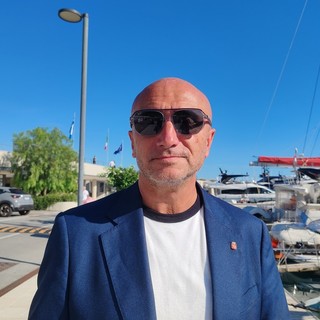 Ventimiglia dà l'ok all'apertura annuale a scopi elioterapici delle spiagge libere attrezzate