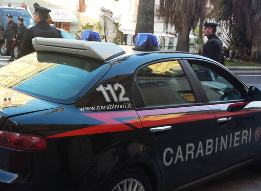 Sanremo: rapina in abitazione e spaccio di stupefacenti, tre arresti dei Carabinieri Sanremo: rapina in abitazione e spaccio di stupefacenti, tre arresti dei Carabinieri