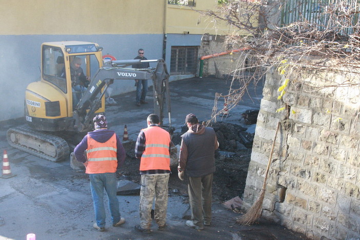 Sanremo: dopo l'asfalto manca la segnaletica in via Lamarmora, la mail di un nostro lettore
