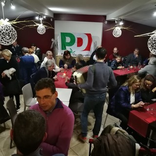 Sanremo: apericena di Natale del Partito Democratico per sostenere il progetto 'Emporio Solidale' della Caritas Sanremo: apericena di Natale del Partito Democratico per sostenere il progetto 'Emporio Solidale' della Caritas