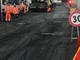 Diano Marina: proseguono a pieno regime i lavori di asfaltatura su via Battisti, la consegna a breve