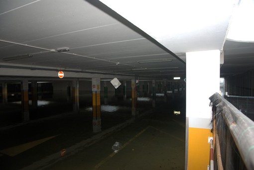 Imperia: esposto del PRC sull'allagamento del parcheggio di zona San Lazzaro