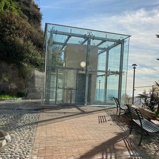 Ventimiglia, lavori di manutenzione: chiuso l'ascensore nella galleria Scoglietti (Foto)
