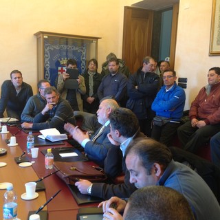 Imperia: forte tensione a Palazzo Civico per affidamento servizio raccolta rifiuti di 35 comuni