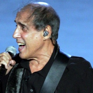 Festival di Sanremo 2012: accordo fatto con Celentano per la 'modica' cifra di 300mila euro a Sanremo