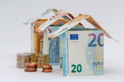 Imperia, 438 cittadini ottengono il 'bonus affitti' stanziato dal Comune: si va da un minimo di 69 euro a un massimo di 886 euro di contributi