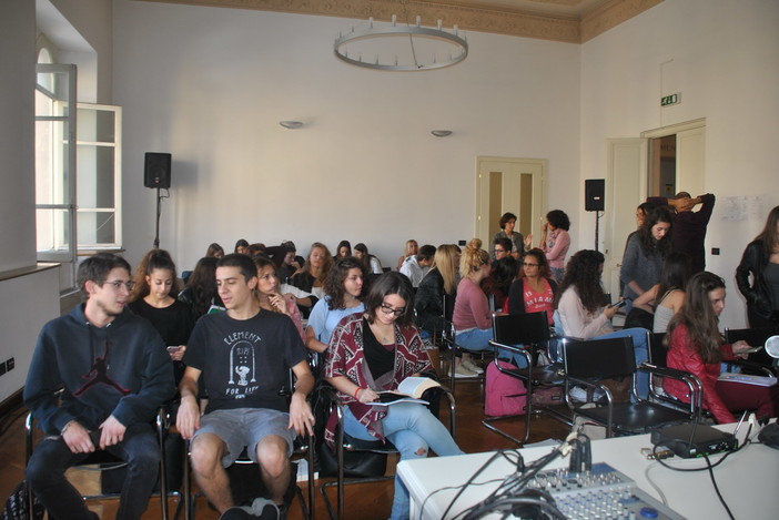 Imperia: al via il Progetto alternanza scuola-lavoro tra Comune e IIS Amoretti Imperia: al via il Progetto alternanza scuola-lavoro tra Comune e IIS Amoretti