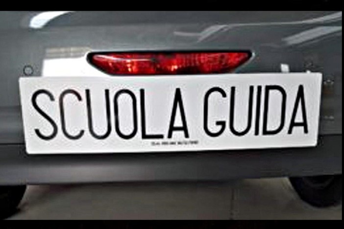 Autotrasporto: pratiche auto e autoscuole, i bandi per avere idoneità e abilitazione sul sito della Provincia Autotrasporto: pratiche auto e autoscuole, i bandi per avere idoneità e abilitazione sul sito della Provincia