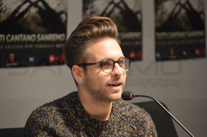 #Sanremo2017: dal talent al Festival Alessio Bernabei e la presenza di Maria come una "mamma" #Sanremo2017: dal talent al Festival Alessio Bernabei e la presenza di Maria come una "mamma"