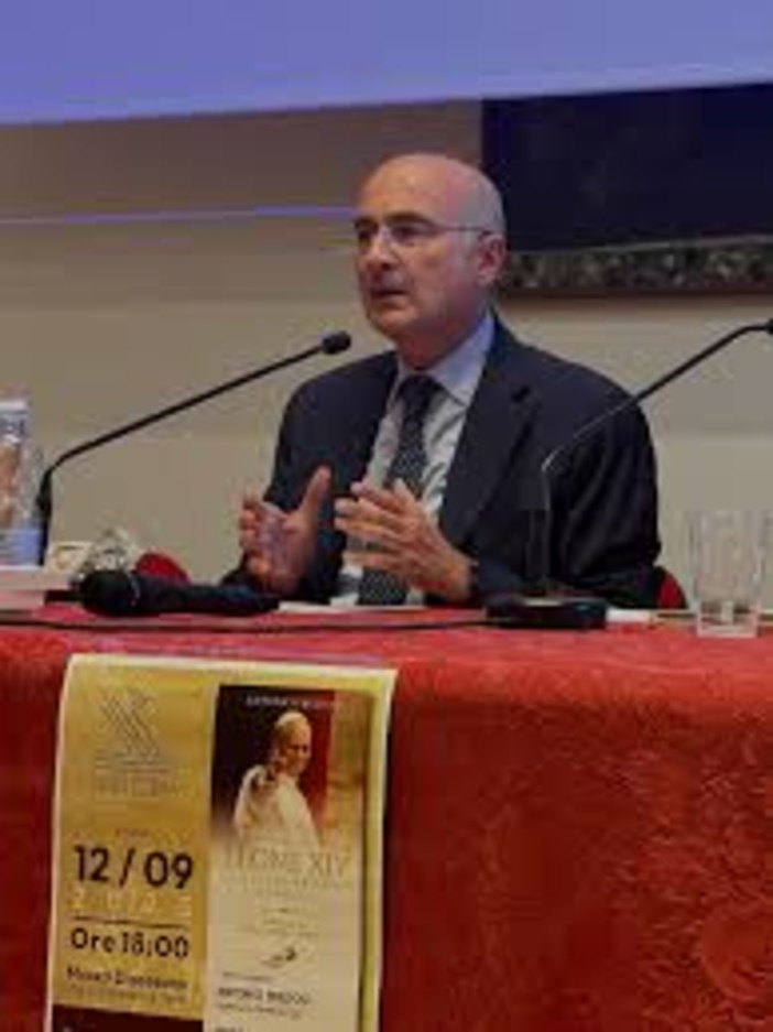 Martedì Letterali: il Direttore del TG2 Antonio Preziosi presenta "Leone XIV. La via disarmata e disarmante" Martedì Letterali: il Direttore del TG2 Antonio Preziosi presenta "Leone XIV. La via disarmata e disarmante"