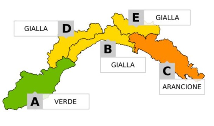 Maltempo: previste ancora precipitazioni sul Centro Levante. rimane Allerta Verde per il Ponente Ligure Maltempo: previste ancora precipitazioni sul Centro Levante. rimane Allerta Verde per il Ponente Ligure