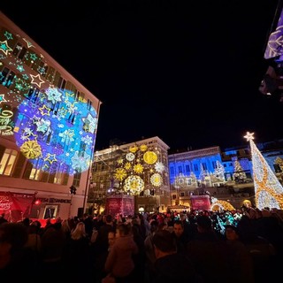 Sanremo si prepara al Natale, 275mila euro per le luminarie invernali: installazioni dal 26 novembre al 6 gennaio Sanremo si prepara al Natale, 275mila euro per le luminarie invernali: installazioni dal 26 novembre al 6 gennaio