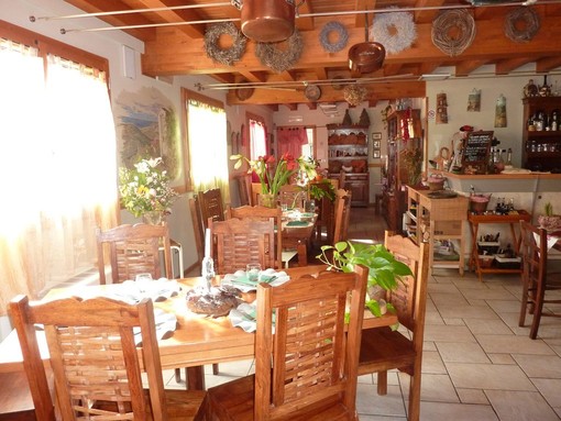 Domani sera serata di gastronomia, karaoke e balli al ristorante Antichi Sapori di Terzorio Domani sera serata di gastronomia, karaoke e balli al ristorante Antichi Sapori di Terzorio