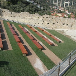 Taggia: all’Anfiteatro del Castello torna il teatro professionistico: 'TaggiainTeatro Short Edition', grazie al Comune ingresso gratuito