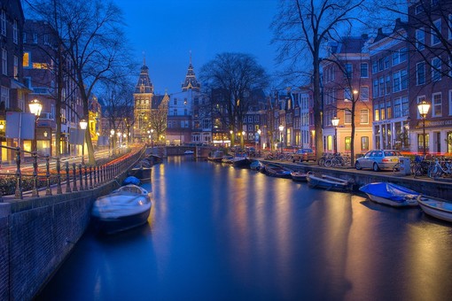 Amsterdam in battello: un giro lungo i meravigliosi canali