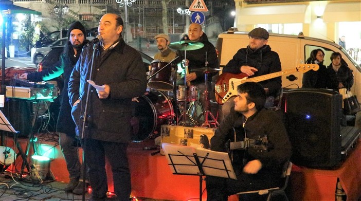 Sanremo: si è chiusa con successo la rassegna “70 anni in 7 giorni” dedicata alla storia del Festival della Canzone di Sanremo. Sanremo: si è chiusa con successo la rassegna “70 anni in 7 giorni” dedicata alla storia del Festival della Canzone di Sanremo.