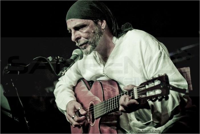 Diano Marina: domani appuntamento con 'Musica nei castelli di Liguria' con il Trio Ascolese per l'omaggio a De Andrè e ai cantautori genovesi Diano Marina: domani appuntamento con 'Musica nei castelli di Liguria' con il Trio Ascolese per l'omaggio a De Andrè e ai cantautori genovesi