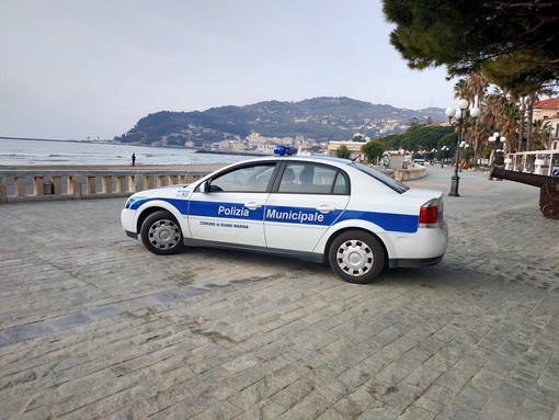 Arriva l’estate e Diano Marina rinforza l’organico della polizia municipale Arriva l’estate e Diano Marina rinforza l’organico della polizia municipale
